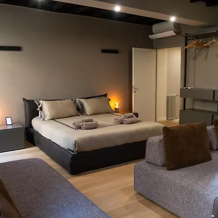 Maison Chic Spagna Apartment
